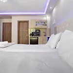 Dionysia S8 Apartment