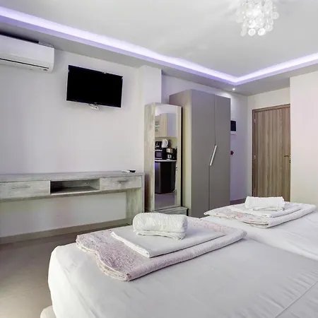 Dionysia S8 Apartment