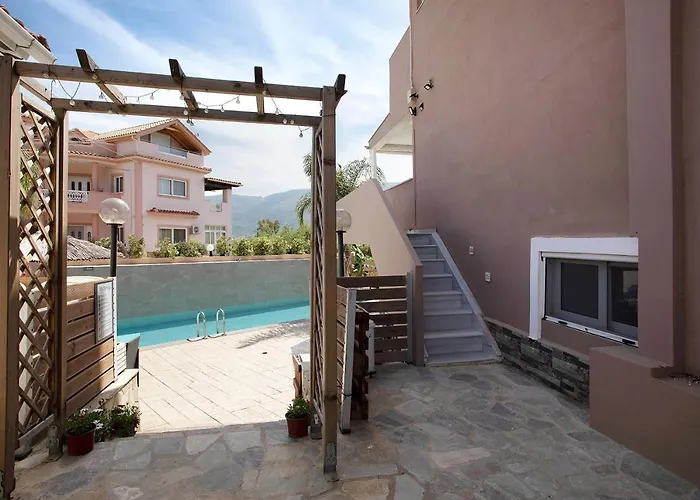 Dionysia S8 Апартаменты